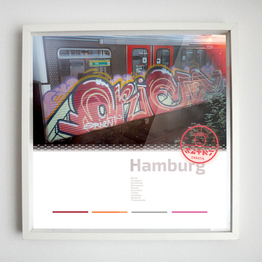 Orient piece from crazy action on Hamburg subway in the dawn